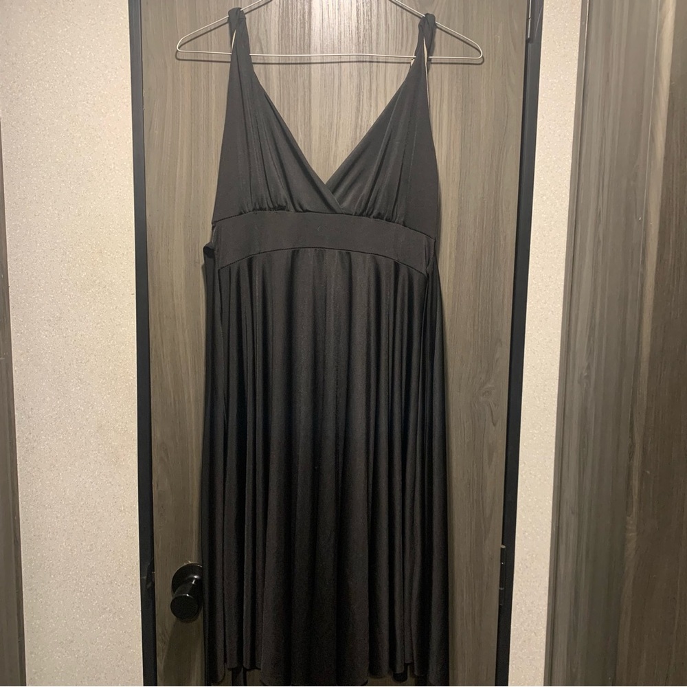 Lette Black Dress Size Large